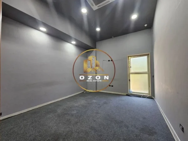 Ambient Biznesi me Qira tek Galeria 17 Nëntori!