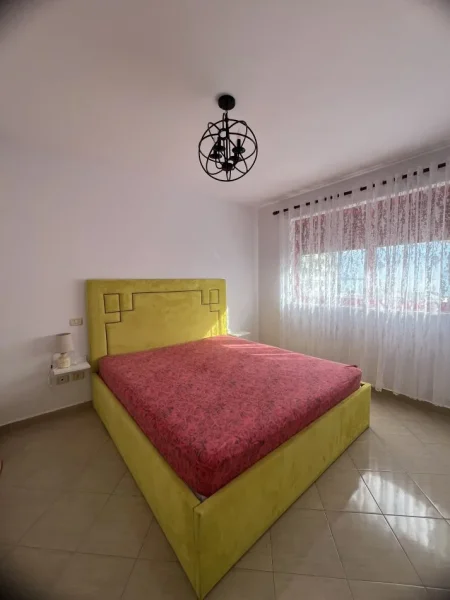 Durres, jepet me qera apartament 1+1+Ballkon Kati 4, 75 m² 450 €