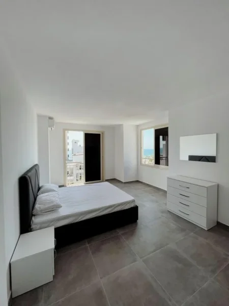 Golem afer Porto Kavalja, shitet apartament 1+1+Ballkon Kati 4, 82 m² 155.000 €