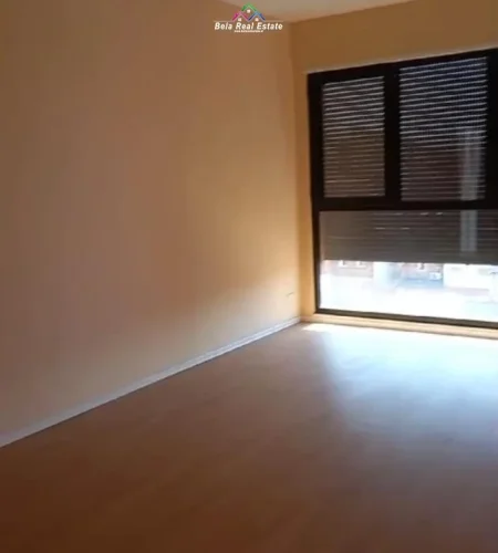 Tirane, jepet me qera zyre Kati 3, 101 m² 600 € (Porcelani)