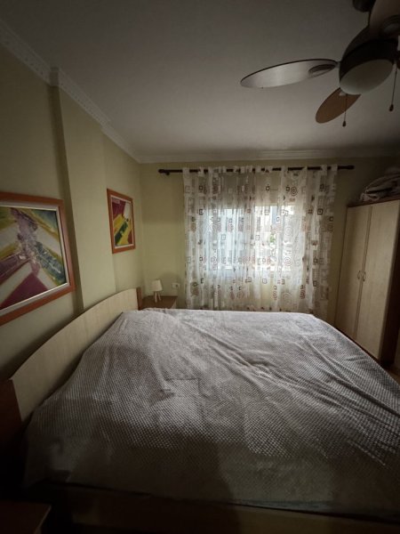 Tirane, jepet me qera apartament 2+1+Ballkon Kati 2, 80 m² 550 € (Myslym shyr, te tregu cam)