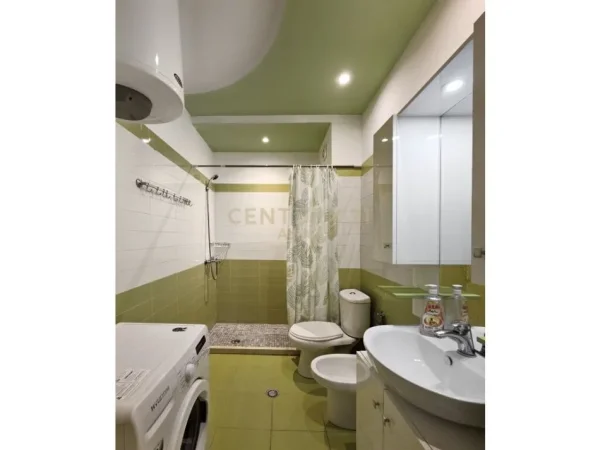Tirane, shitet apartament 2+1 Kati 2, 94 m² 145.000 € (yzberisht)