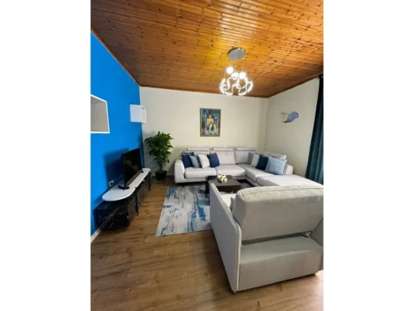 Tirane, shitet apartament 1+1 Kati 6, 76 m² (shallvaret)