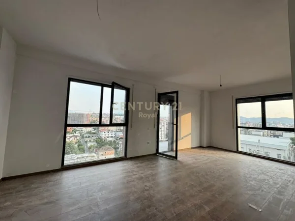Tirane, shitet apartament 2+1 Kati 7, 108 m² 162.000 € (asl)