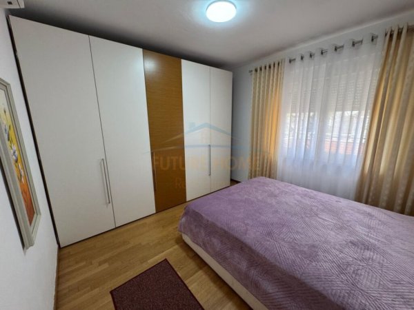 Tirane, jepet me qera apartament 3+1+Aneks+Ballkon Kati 2, 186 m² 1.500 € (Sauk)