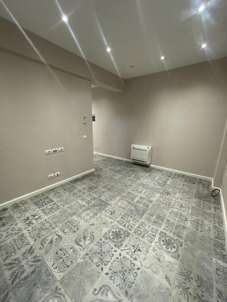 Tirane, jepet me qera zyre Kati 1, 70 m² 700 € (Stadiumi Dinamo)