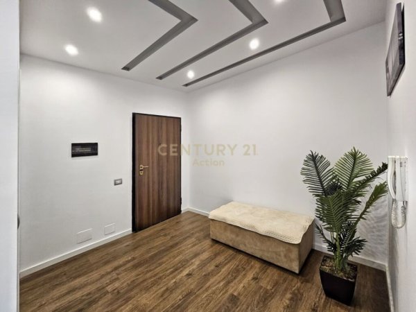 Tirane, shitet apartament 2+1 Kati 2, 94 m² 145.000 € (yzberisht)