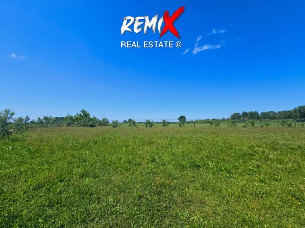 Durres, jepet me qera toke bujqesore , 6.000 m² 
