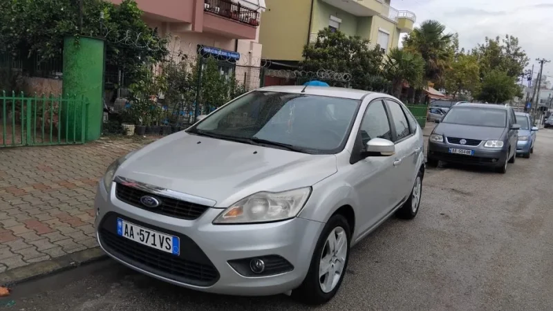 Durres, makine Ford Focux Nafte, gri metalizato manuale Kondicioner 4.000 €