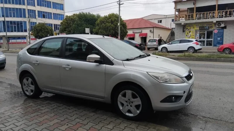 Durres, makine Ford Focux Nafte, gri metalizato manuale Kondicioner 4.000 €