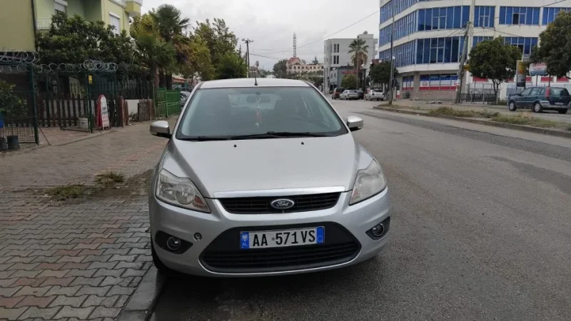 Durres, makine Ford Focux Nafte, gri metalizato manuale Kondicioner 4.000 €