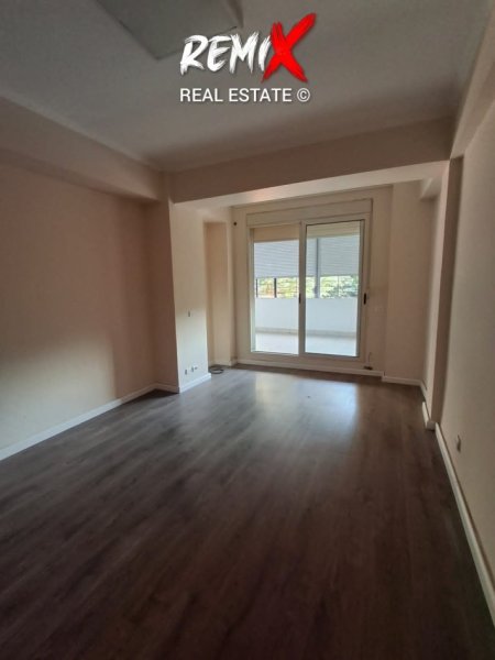 Durres, jepet me qera apartament Kati 2, 350 € 