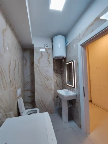 Tirane, jepet me qera apartament 1+1+Ballkon Kati 8, 75 m² 450 € (Astir ,Oasis Residence)