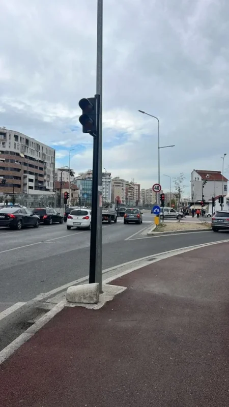 Tirane, jepet me qera apartament 2+1 Kati 3, 80 m² 500 € (Rruga Teodor Keko)