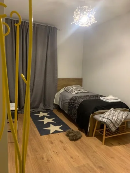 Tirane, jepet me qera apartament 2+1+Ballkon Kati 5, 90 m² 90 € (21 Dhjetori , Rezidenca Libeskind)