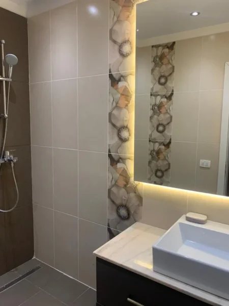 Tirane, jepet me qera apartament 2+1+Ballkon Kati 5, 90 m² 90 € (21 Dhjetori , Rezidenca Libeskind)