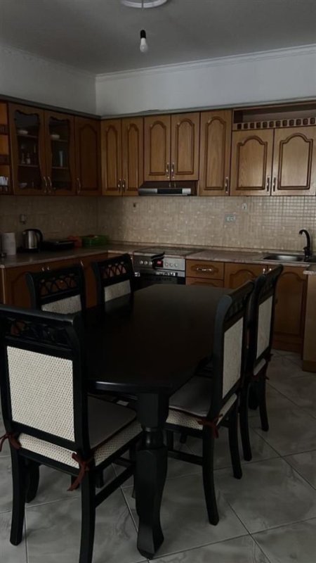 Tirane, jepet me qera apartament 2+1 Kati 2, 110 m² 450 € (ASTIR)