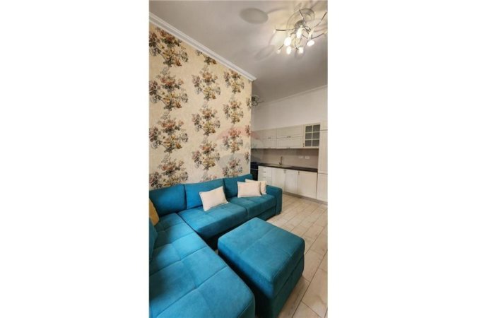 Tirane, jepet me qera apartament 1+1+Ballkon Kati 2, 65 m² 550 € (Sami Frasheri)