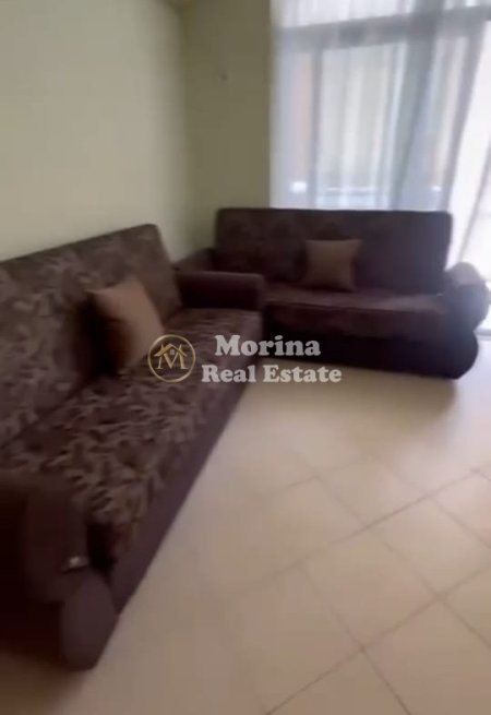 Tirane, jepet me qera apartament 1+1 Kati 5, 70 m² 600 € (Komuna Parisit)