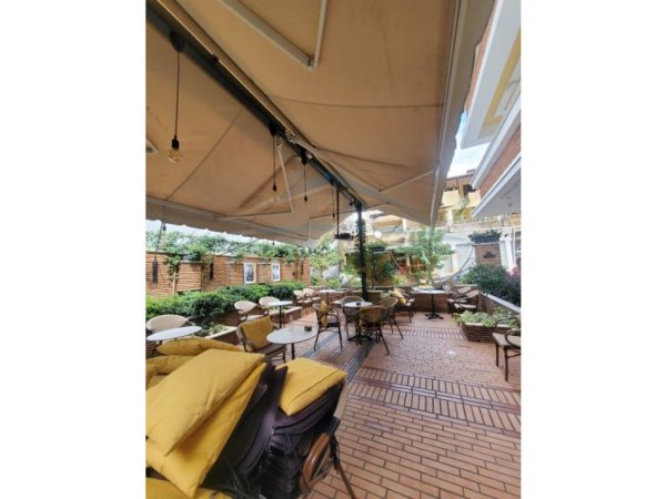 Tirane, jepet me qera ambjent biznesi Kati 0, 120 m² 500 € (Porcelan, Xhamia Xhura)