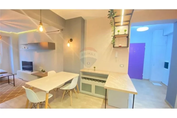 Tirane, jepet me qera apartament 2+1 , 70 m² 500 € (Apartament me qira 2+1 tek "Kodra e Diellit ")