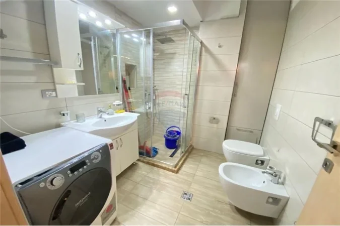 Tirane, jepet me qera apartament 2+1 , 70 m² 500 € (Apartament me qira 2+1 tek "Kodra e Diellit ")