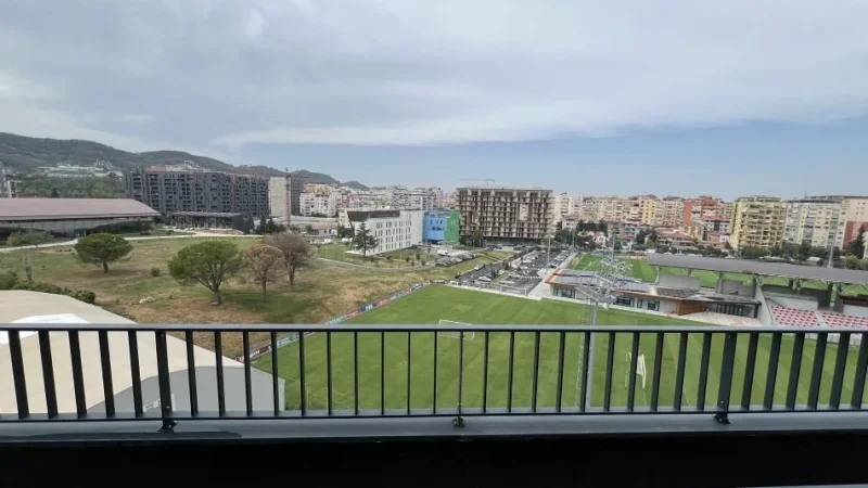 Tirane, jepet me qera apartament 2+1+Aneks+Ballkon Kati 7, 137 m² 1.500 € (lake view , rruga e kosovareve , liqeni artificial)