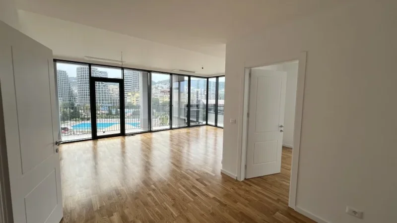 Tirane, jepet me qera zyre Kati 7, 137 m² 1.500 € (rruga e kosovareve , liqeni artificial , lake view)