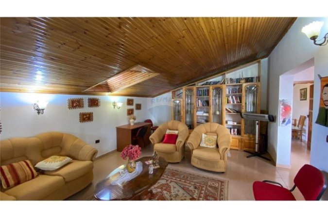 Tirane, jepet me qera apartament 1+1 , 109 m² 500 € (Apartament 1+1 per qira tek Rruga e Elbasanit!)