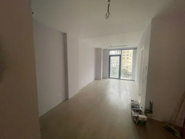 Tirane, jepet me qera zyre Kati 3, 60 m² 800 € (Lake view residence ,Liqeni artificial)