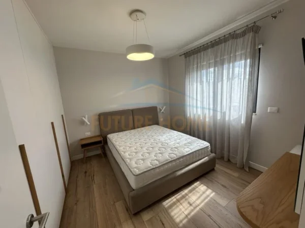 Tirane, jepet me qera apartament 1+1+Aneks+Ballkon Kati 7, 64 m² 450 € 