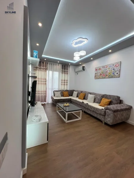 Tirane, shitet apartament 2+1 Kati 1, 94 m² 145.000 € (Yzberisht , 3 Deshmoret)