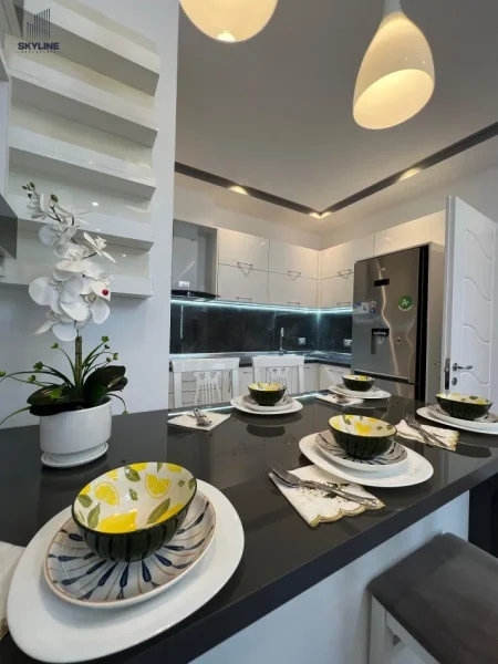 Tirane, shitet apartament 2+1 Kati 1, 94 m² 145.000 € (Yzberisht , 3 Deshmoret)