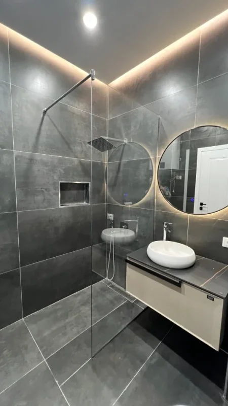 Tirane, shes apartament 2+1 Kati 4, 113 m² 335.000 € (Komuna e Parisit)