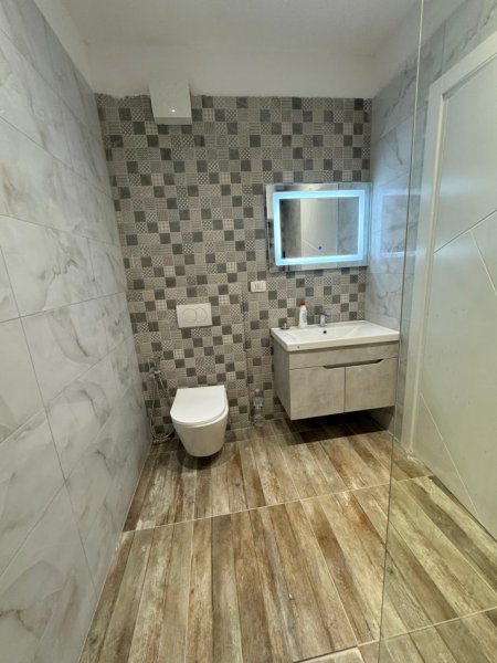 Tirane, shitet apartament 2+1+Ballkon Kati 3, 105 m² 175.000 € (Kodra e Diellit)