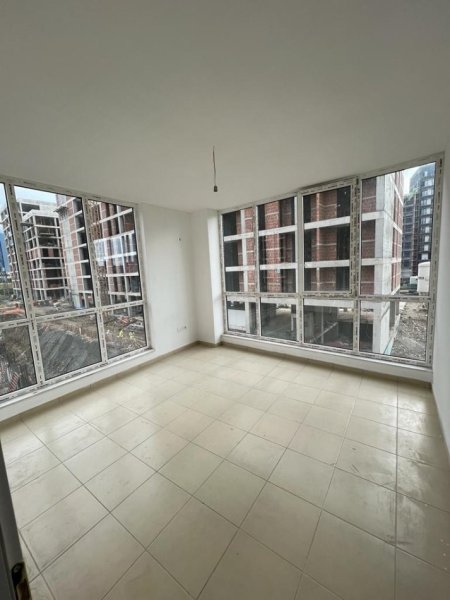 Tirane, jepet me qera apartament 2+1+Ballkon Kati 5, 90 m² 600 € (Bulevardi i Ri)