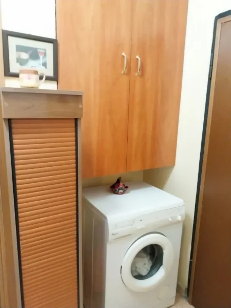 Tirane, shitet apartament 1+1+Ballkon Kati 8, 52 m² 110.000 € (RRUGA FORTUZI)