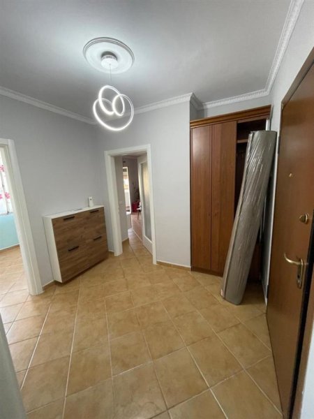 Tirane, jepet me qera apartament 2+1+Ballkon Kati 11, 90 m² 700 € (Stadiumi air albania , rruga dervish hima)