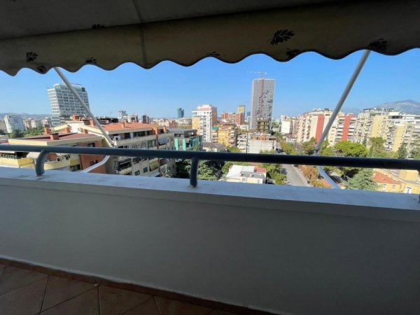 Tirane, jepet me qera apartament 2+1+Ballkon Kati 11, 90 m² 700 € (Stadiumi air albania , rruga dervish hima)