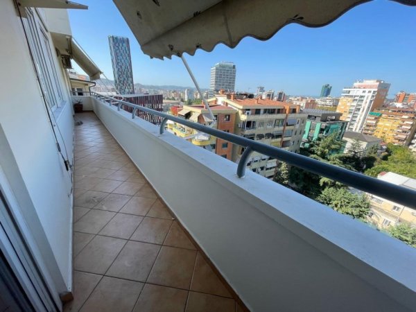 Tirane, jepet me qera apartament 2+1+Ballkon Kati 11, 90 m² 700 € (Stadiumi air albania , rruga dervish hima)