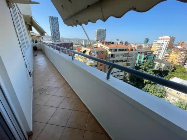 Tirane, jepet me qera apartament 2+1+Ballkon Kati 11, 90 m² 700 € (Stadiumi air albania , rruga dervish hima)