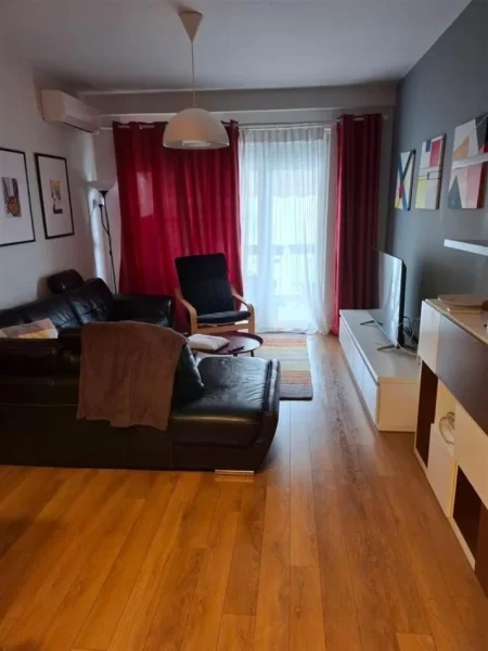 Tirane, jepet me qera apartament 2+1 Kati 5, 104 m² 550 € (Qytet Studtent)