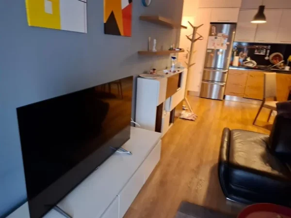 Tirane, jepet me qera apartament 2+1 Kati 5, 104 m² 550 € (Qytet Studtent)