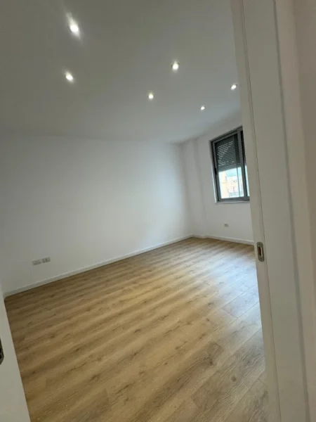 Tirane, shitet apartament 2+1 Kati 3, 104 m² 175.000 € (Fondacioni Eleonora)