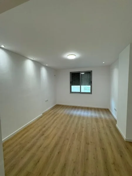 Tirane, shitet apartament 2+1 Kati 3, 104 m² 175.000 € (Fondacioni Eleonora)