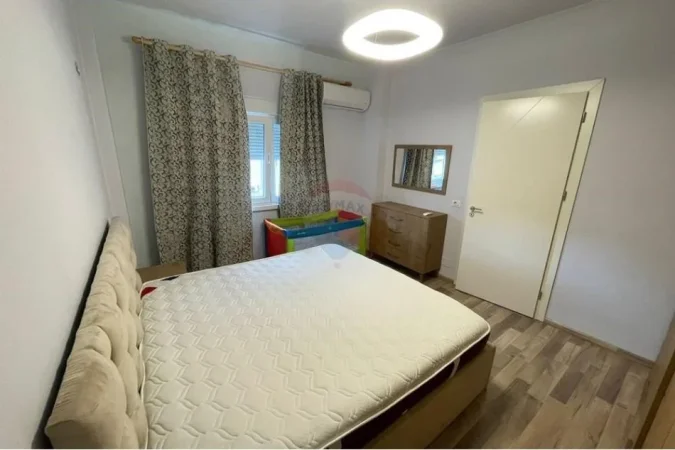 Tirane, shitet apartament 1+1 Kati 5, 70 m² 75.000 € (Apartament 1+1 ne shitje ne Zonen e Freskut)