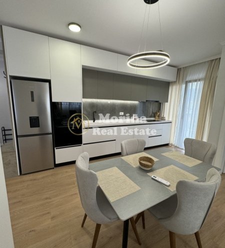 Tirane, jepet me qera apartament 2+1 Kati 6, 120 m² 1.200 € (Rruga Durresit)