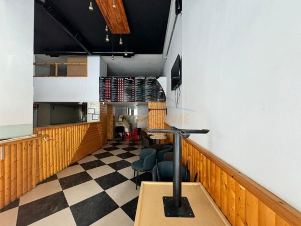 Tirane, jepet me qera ambjent biznesi Kati 0, 69 m² 500 € (Sabri Preveza)