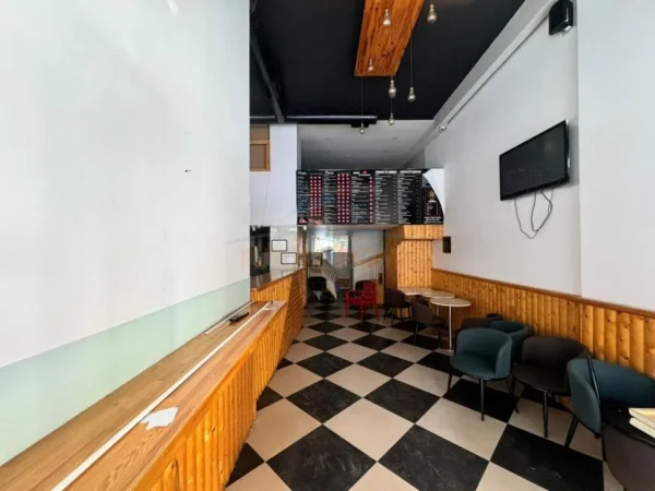 Tirane, shitet Kati 0, 69 m² 125.000 € (Rruga Sabri Preveza)