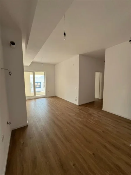Tirane, jepet me qera apartament 1+1 Kati 7, 60 m² 350 € (Kompleksi Kaimi, Ali Demi)